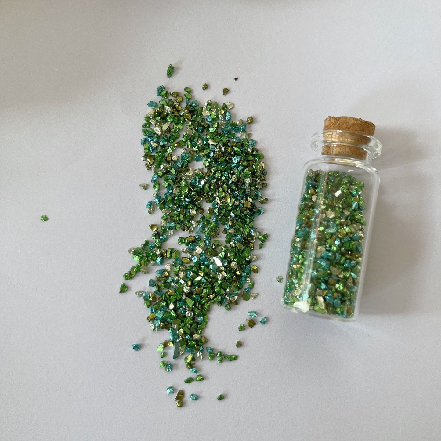 Irregular colored glass gravel